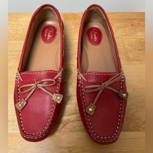 Clarks artisan red loafers